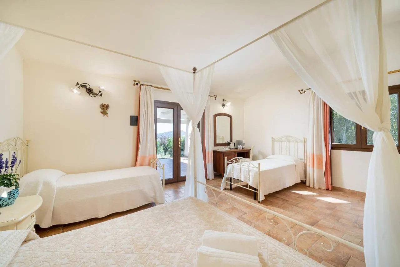 Borgo Alba Barona Turismo Rurale 3*, Golfo Aranci